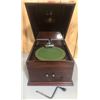 Image 1 : ANTIQUE VICTROLA RECORD PLAYER