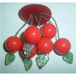RED BAKELITE LOG BUTTON LUCITE CHERRY PIN #1137565