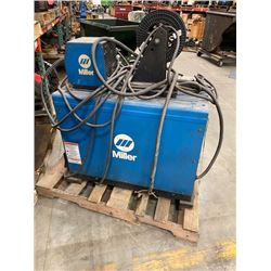 Miller Deltaweld 452 DC Welding Power Source w/Feeder