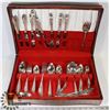 Image 1 : ONEIDA "WHITE ORCHID" COMMUNITY FLATWARE- 68 PIE
