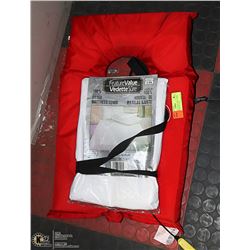 LIFE JACKET AND 1 TWIN MATTRESS PROTECTOR