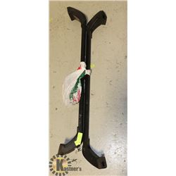 ORIGINAL TOYOTA RAV 4 ROOF RACK WITH KEYS