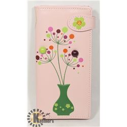 NEW SHAG WEAR WOMENS WALLET