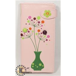 NEW SHAG WEAR WOMENS WALLET