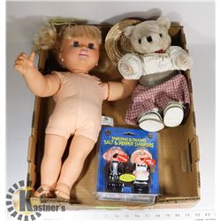COLLECTOR BABY LOVES TO TALK TOYBIZ DOLL -1992