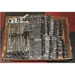 LOT OF 10 NEW CLOSET ORGANIZERS / TOWEL RACKS