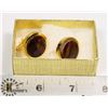 Image 1 : PAIR OF VINTAGE TIGER EYE CUFFLINKS
