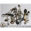 Image 1 : BAG OF UNSEARCHED WORLD SPOONS