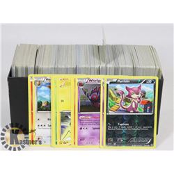 POKEMON  BOX WITH APROX 500 CARDS(MIXED)