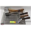 Image 1 : LOT W/ 3 SPATULAS & 2 MEAT TENDERIZER HAMMERS