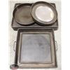 Image 1 : GROUP OF ASSORTED COMMERCIAL BAKING PANS