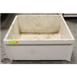 COMMERCIAL MOP SINK