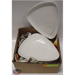 14PCS OF  TRIANGLE PLATES