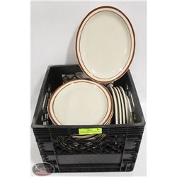 CRATE OF APPROX 24 BROWN OVAL DINNER PLATES