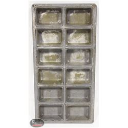 MINI BREAD LOAF PAN, MAKES DOZEN 4" X 2.5" LOAVES