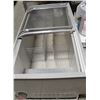Image 4 : MEGA-TOP LARGE CAPACITY CHEST FREEZER W/ CURVED
