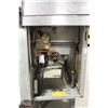 Image 3 : FRYMASTER DUAL-BASKET COMMERCIAL DEEPFRYER