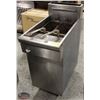 Image 1 : QUEST DUAL-BASKET DEEP FRYER M#: MV40/130