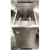 Image 2 : QUEST DUAL-BASKET DEEP FRYER M#: MV40/130