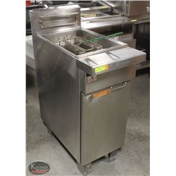 FRYMASTER DUAL-BASKET COMMERCIAL DEEPFRYER