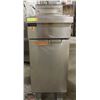 Image 5 : FRYMASTER DUAL-BASKET COMMERCIAL DEEPFRYER