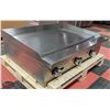 Image 4 : NEW ICB 36" NATURAL GAS COUNTER TOP GRIDDLE