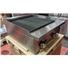 Image 4 : NEW ICB 24" NATURAL GAS COUNTER TOP CHARBROILER