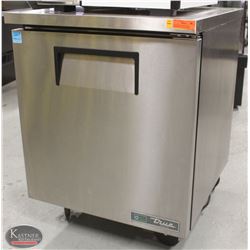 K16) BAILIFF SEIZURE: TRUE COMMERCIAL SINGLE DOOR