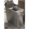 Image 2 : MRE DUAL BASKET NATURAL GAS DEEPFRYER