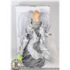 Image 1 : CHRISTMAS ANGEL TREE TOPPER