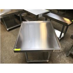 JOHNSON ROSE 30" X 24" EQUIPMENT STAND