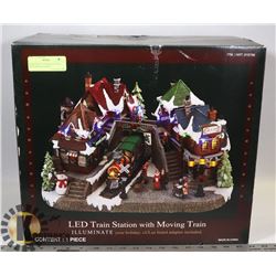 CHRISTMAS LED TRAIN STATION WITH MOVING TRAIN-
