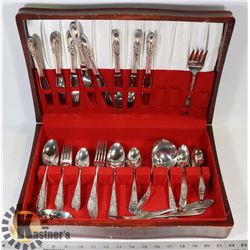 ONEIDA "WHITE ORCHID" COMMUNITY FLATWARE- 68 PIE