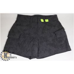 NEW EDDIE BAUER WOMENS HOT SHORT SZ 6