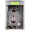 Image 1 : KURAIDORI FOLDABLE WINE AERATOR STAND