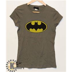 DC BATMAN WOMEN'S TSHIRT SMALL