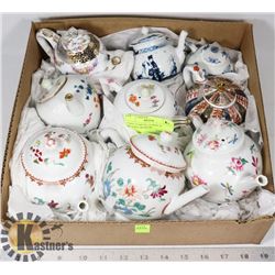 9 MINI TEAPOTS, ALBERT & VICTORIA MUSEUM