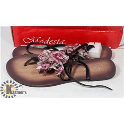 BLACK FLOWER FLATS, SIZE 8.5