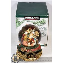 KIRKLAND 150MM DIAMETER SNOW GLOBE