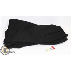 3 PAIRS OF WOMENS SHORTS SIZE MEDIUM