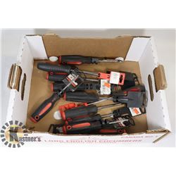 12 NEW SCREWDRIVERS VARIOUS TYPES & SIZES