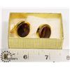 Image 1 : PAIR OF VINTAGE TIGER EYE CUFFLINKS