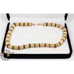 WOODEN BEAD NECKLACE