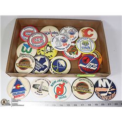 20 HOCKEY PINS INCL. CHICAGO BLACK HAWKES,