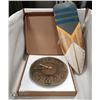 Image 1 : LOT OF DESIGNER WALL-CLOCKS AND WALL ART