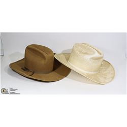 BOX WITH 2 COWBOY HATS SIZE M - LARGE