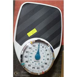 LARGE BATHROOM SCALE-TAYLOR PROFESSIONAL
