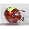 Image 1 : RED GLASS PIG