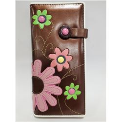 NEW DAISIES WALLET BY SHAG WEAR