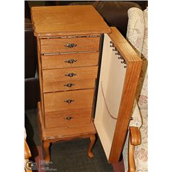 VINTAGE JEWELLERY CASE W/CONTENTS